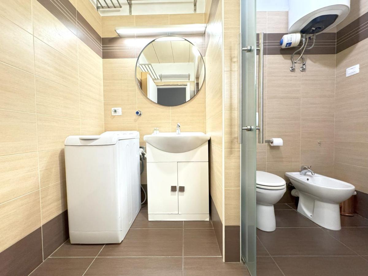 Apartamento Dora Park-Porta Susa Private Parking&Netflix Turín Exterior foto